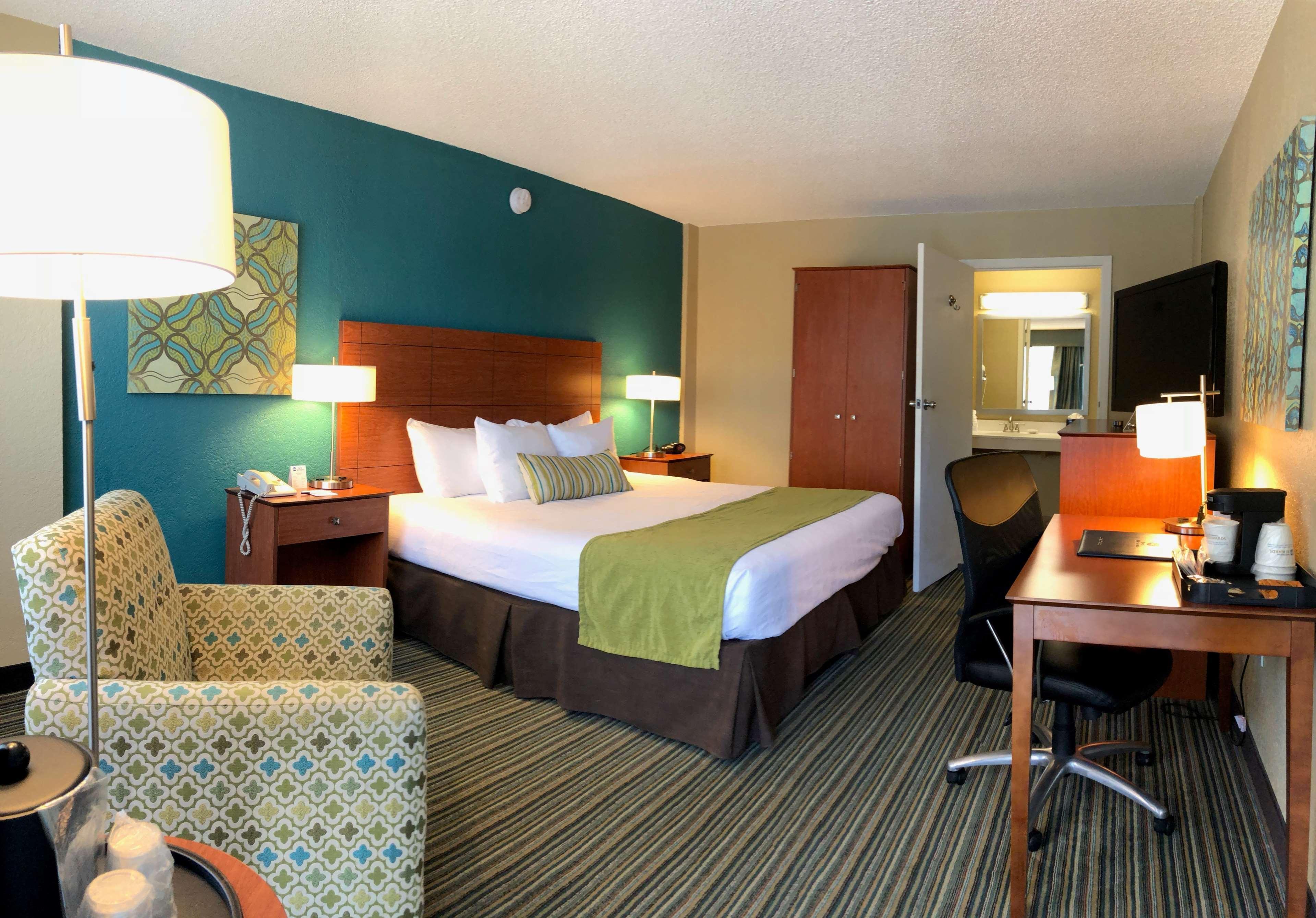 Best Western On The Bay Inn&Marina North Bay Village Exterior foto
