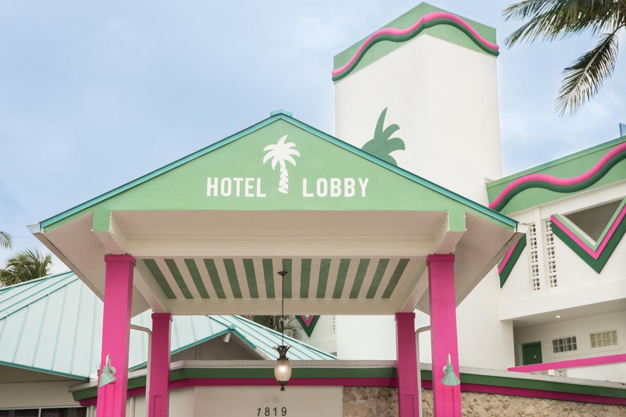 Best Western On The Bay Inn&Marina North Bay Village Exterior foto