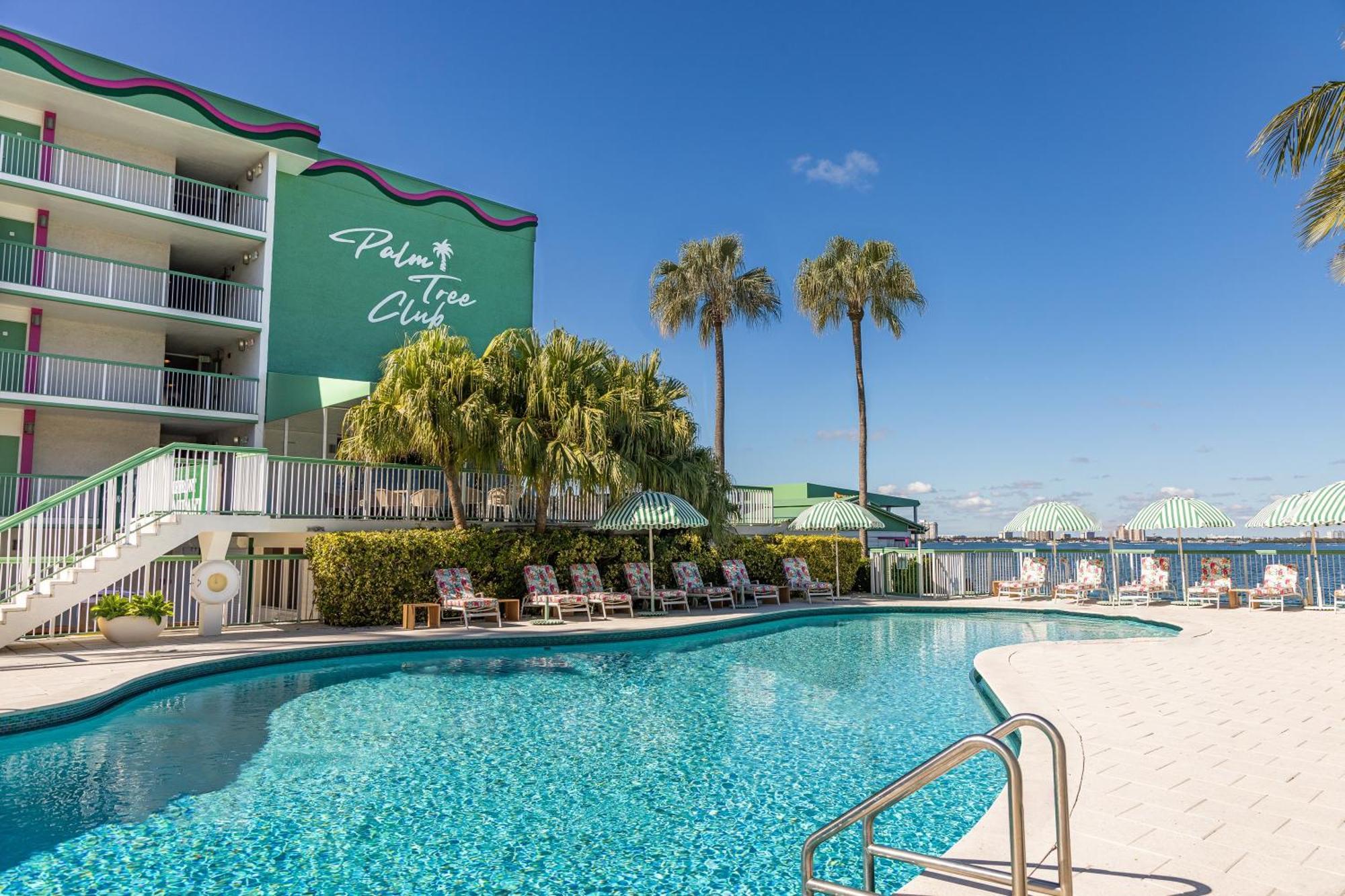 Best Western On The Bay Inn&Marina North Bay Village Exterior foto